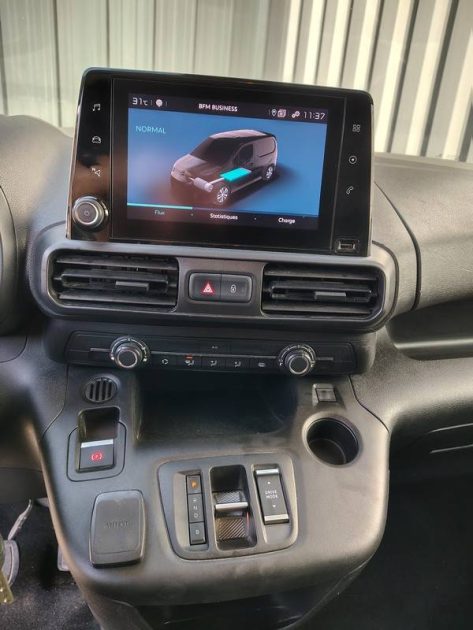 CITROËN BERLINGO III VAN FOURGON TAILLE M – MOTEUR ÉLECTRIQUE 136 CH (100 kW) – BATTERIE 50 kWh – DR