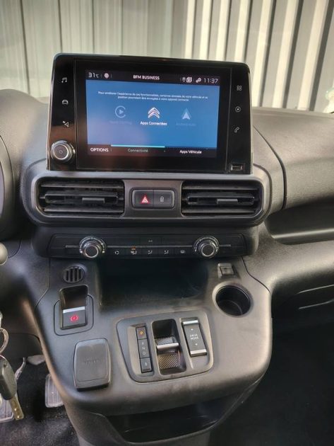 CITROËN BERLINGO III VAN FOURGON TAILLE M – MOTEUR ÉLECTRIQUE 136 CH (100 kW) – BATTERIE 50 kWh – DR