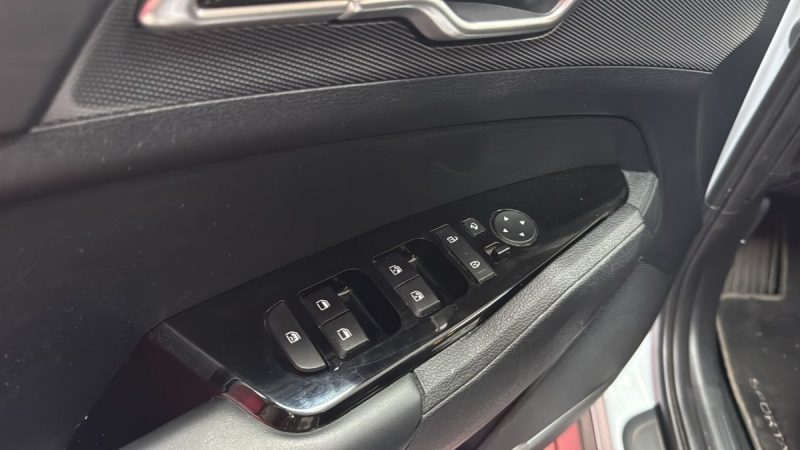 KIA SPORTAGE 1.6 HYBRIDE ESSENCE PHEV AUTO 4WD 265cv ACTIVE/1 ERE MAIN/TVA RECUPERABLE