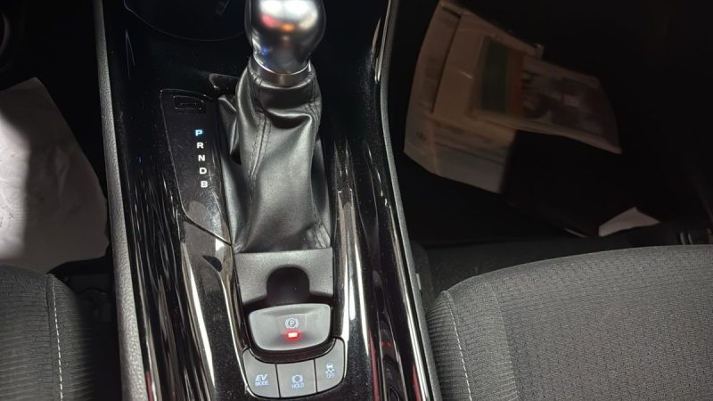 TOYOTA C-HR SUV HYBRIDE 122cv EDITION/1 ERE MAIN/TVA RECUPERABLE