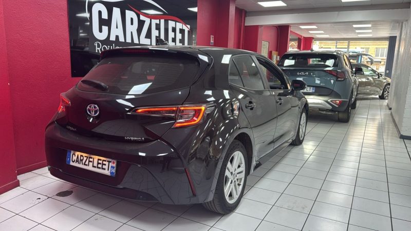 TOYOTA COROLLA BERLINE 122cv DYNAMIC BUSINESS/1 ERE MAIN/TVA RECUPERABLE