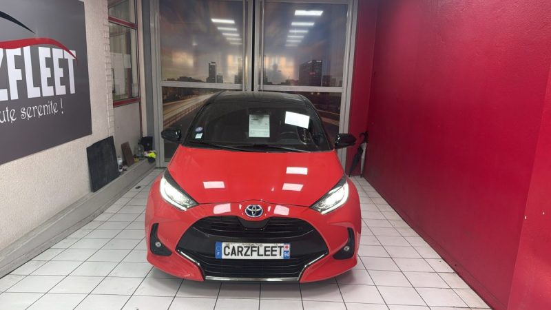 TOYOTA YARIS 4 BERLINE 116cv PREMIERE TOIT PANORAMIQUE/1 ERE MAIN/TVA RECUPERABLE