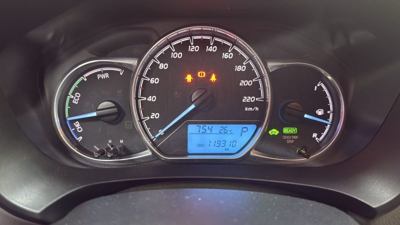 TOYOTA YARIS 100cv FRANCE BUSINESS/1 ERE MAIN/TVA RECUPERABLE