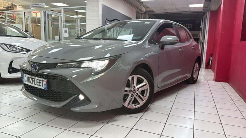 TOYOTA COROLLA BERLINE 122cv DYNAMIC BUSINESS/1 ERE MAIN/TVA RECUPERABLE