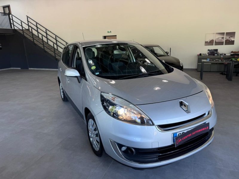 RENAULT GRAND SCENIC III 1.5 DCI 110cv / 7 PLACES / 1ere MAIN / GPS