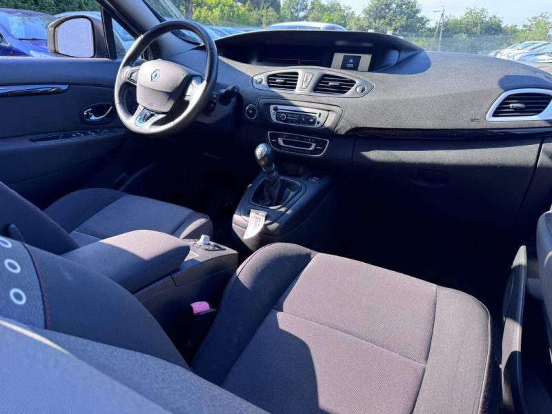 RENAULT GRAND SCENIC III 1.5 DCI 110cv / 7 PLACES / 1ere MAIN / GPS