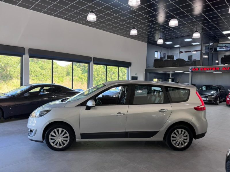 RENAULT GRAND SCENIC III 1.5 DCI 110cv / 7 PLACES / 1ere MAIN / GPS