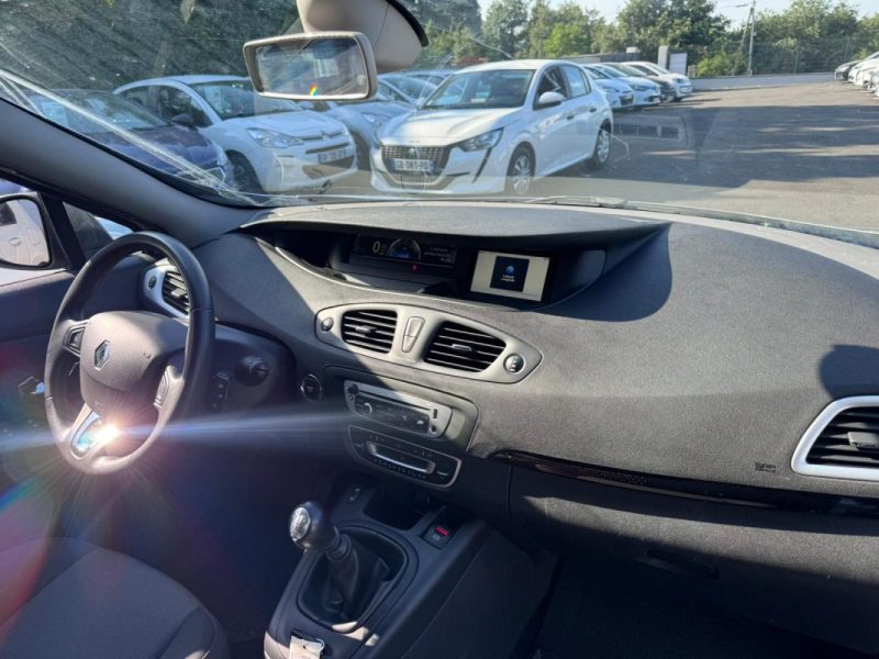 RENAULT GRAND SCENIC III 1.5 DCI 110cv / 7 PLACES / 1ere MAIN / GPS