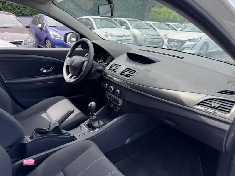 RENAULT MEGANE III 1.5 DCI 95cv PHASE 3 / 1 ere MAIN