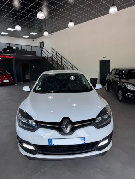 RENAULT MEGANE III 1.5 DCI 95cv PHASE 3 / 1 ere MAIN