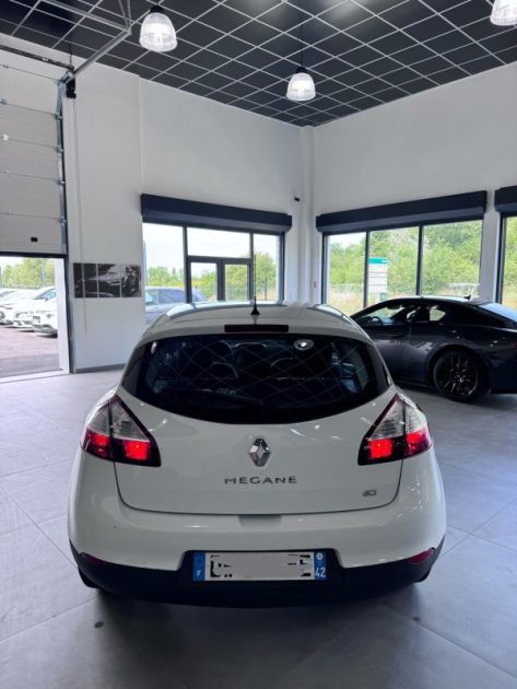 RENAULT MEGANE III 1.5 DCI 95cv PHASE 3 / 1 ere MAIN
