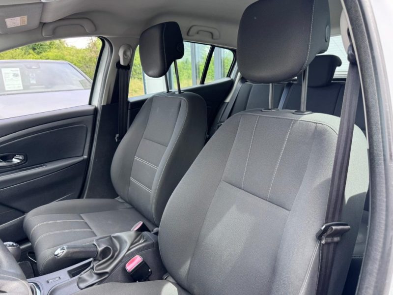 RENAULT MEGANE III 1.5 DCI 95cv PHASE 3 / 1 ere MAIN