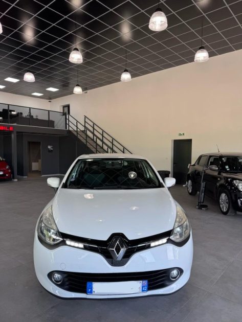 RENAULT CLIO IV 0.9Tce 90cv / 1ere MAIN / 5 PLACES / GPS/ 100 000Km