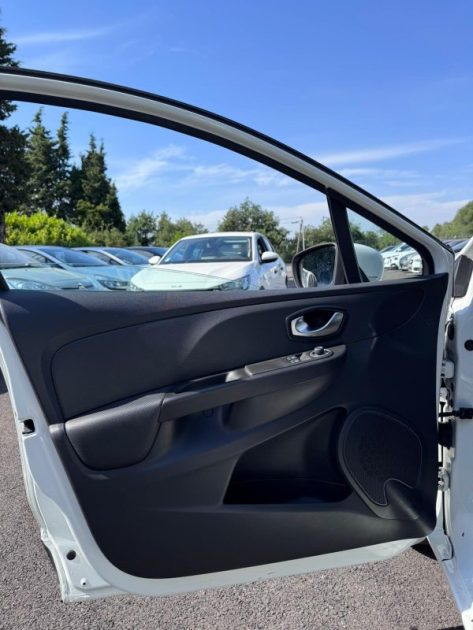 RENAULT CLIO IV 0.9Tce 90cv / 1ere MAIN / 5 PLACES / GPS/ 100 000Km