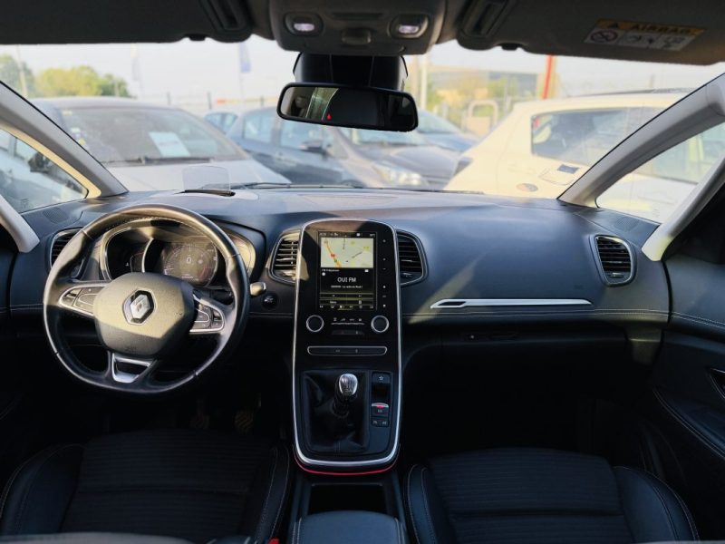 RENAULT SCENIC IV 1.6 DCI 130ch INTENS / TOIT PANORAMIQUE