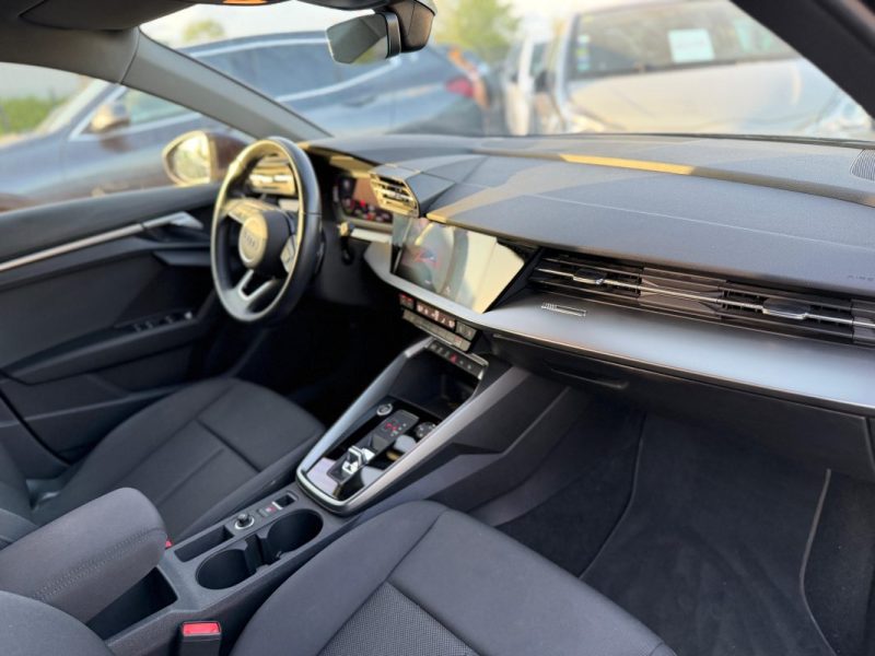 AUDI A3 BUISNESS LINE 35 TDI 150ch