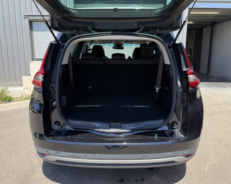 RENAULT GRAND SCENIC IV TCe 140 FAP - Finition INTENS - 7 PLACES - ENTRETIEN COMPLET