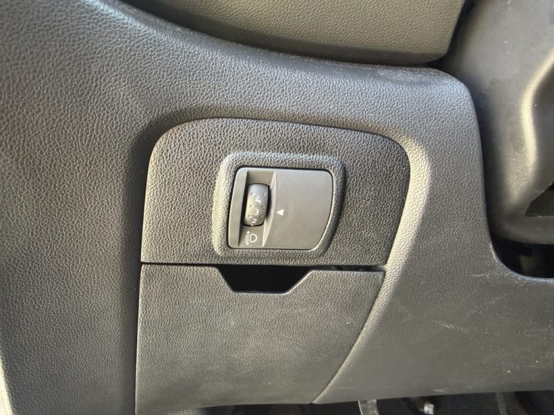 RENAULT GRAND SCENIC IV TCe 140 FAP - Finition INTENS - 7 PLACES - ENTRETIEN COMPLET