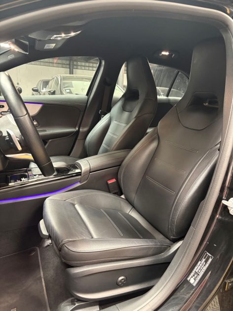MAGNIFIQUE MERCEDES CLASSE A250e 218CH AMG LINE (APPLE CARPLAY, CAMÉRA DE RECUL, SIÈGES ÉLECTRIQUES)
