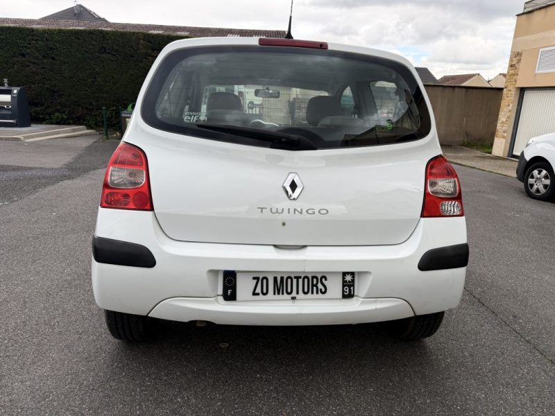 RENAULT TWINGO II 1.5 DCI