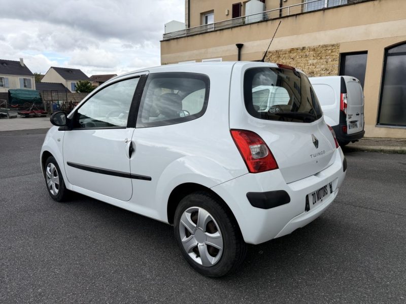 RENAULT TWINGO II 1.5 DCI