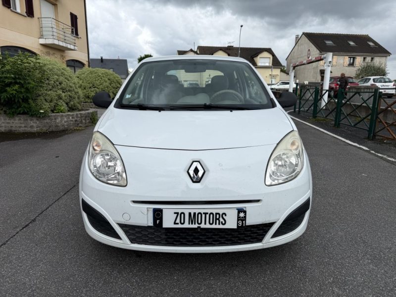 RENAULT TWINGO II 1.5 DCI