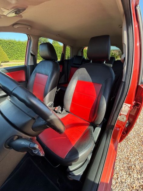 FORD FIESTA SENSO PLUS DURASHIFT 1.4 tdci 68ch RÉGULATEUR / CLIM / ATTELAGE