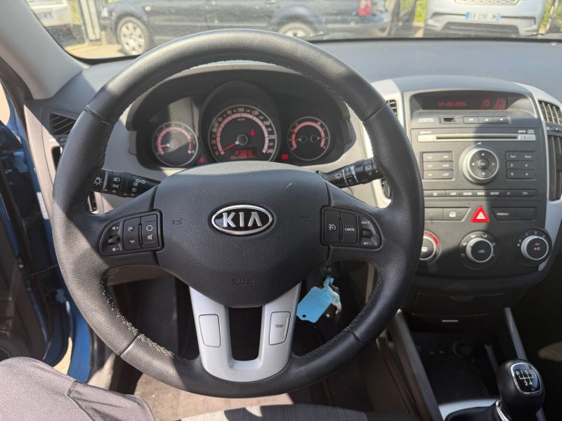 KIA CEE-D 1.4 90CH MOTION  FAIBLE KMS GARANTIE