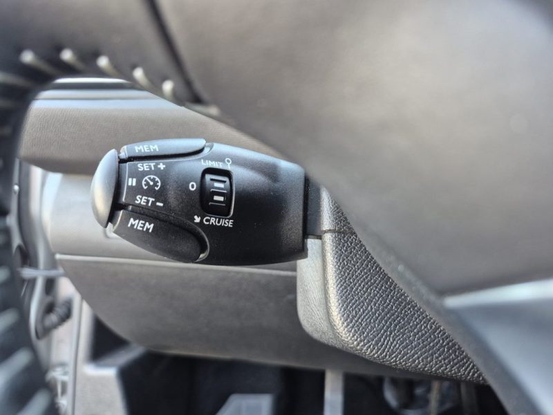 PEUGEOT 308 II 1.2 PURETECH 110CH S&S BVM5 ALLURE 2017