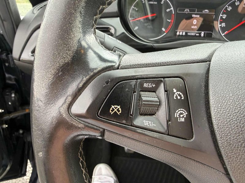 OPEL CORSA V 1.4 100CH TURBO INNOVATION 