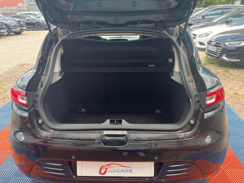 RENAULT CLIO IV RE88166 2019