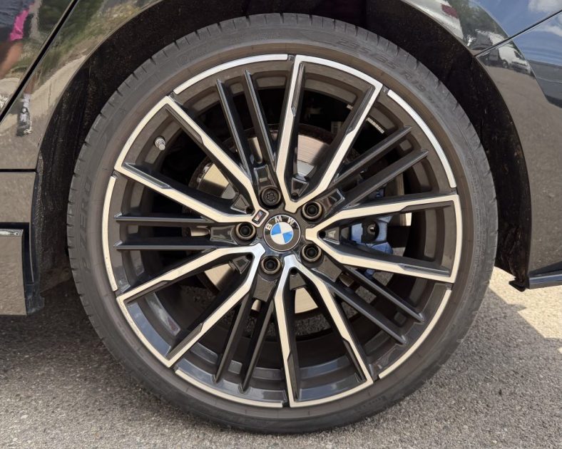 BMW Série 1 120d F40 - 190 ch - Pack M - FULL OPTION - SIEGES CHAUFFANTS - ENTRETIENS A JOUR