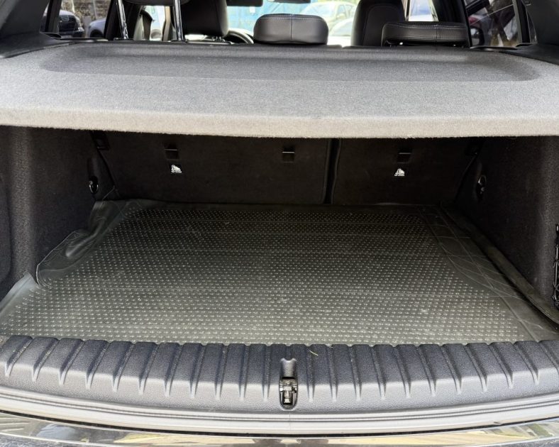 BMW Série 1 120d F40 - 190 ch - Pack M - FULL OPTION - SIEGES CHAUFFANTS - ENTRETIENS A JOUR