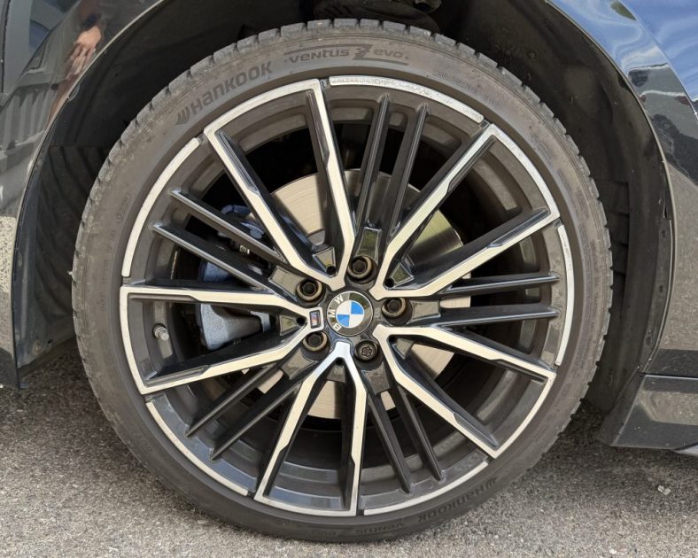 BMW Série 1 120d F40 - 190 ch - Pack M - FULL OPTION - SIEGES CHAUFFANTS - ENTRETIENS A JOUR
