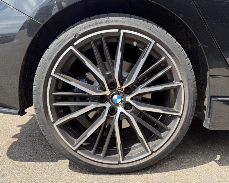 BMW Série 1 120d F40 - 190 ch - Pack M - FULL OPTION - SIEGES CHAUFFANTS - ENTRETIENS A JOUR