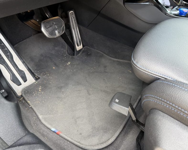 BMW Série 1 120d F40 - 190 ch - Pack M - FULL OPTION - SIEGES CHAUFFANTS - ENTRETIENS A JOUR