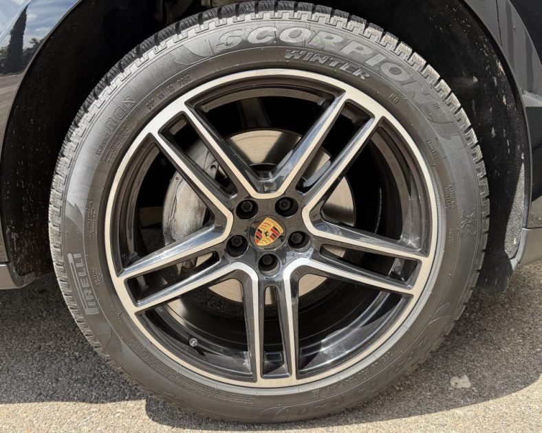Porsche Macan 2.0 245ch PDK | Intérieur cuir • Caméra • SUIVI PORSCHE FLAT69