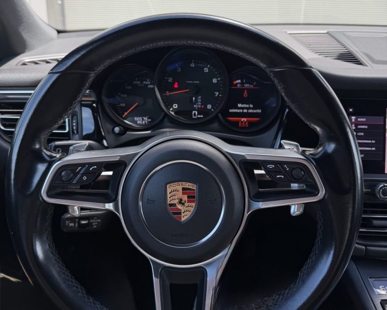 Porsche Macan 2.0 245ch PDK | Intérieur cuir • Caméra • SUIVI PORSCHE FLAT69
