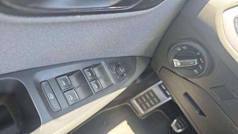 SEAT LEON 1.2 TSI 110 ch URBAN ADVANCED 2018 CARPLAY, ANDROID AUTO