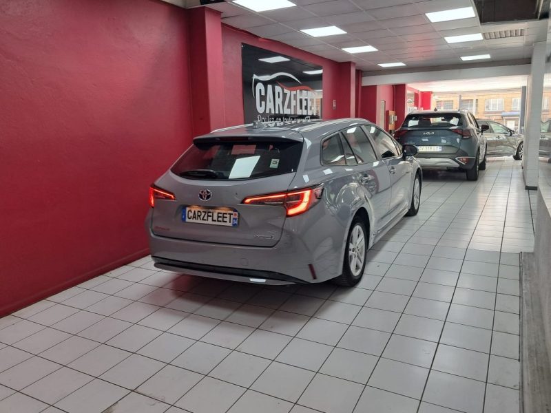 TOYOTA COROLLA TOURING SPORTS 122cv DYNAMIC BUSINESS/1 ERE MAIN/TVA RECUPERABLE