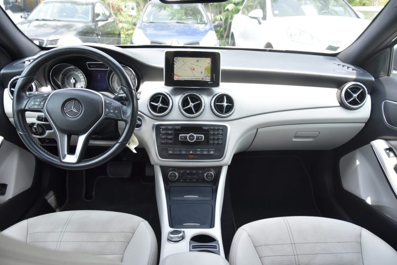 MERCEDES CLASSE GLA 220D 170CH 4MATIC SENSATION 7G-DCT + OPTIONS -120 000KM 2014
