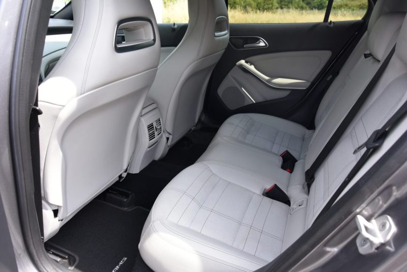 MERCEDES CLASSE GLA 220D 170CH 4MATIC SENSATION 7G-DCT + OPTIONS -120 000KM 2014