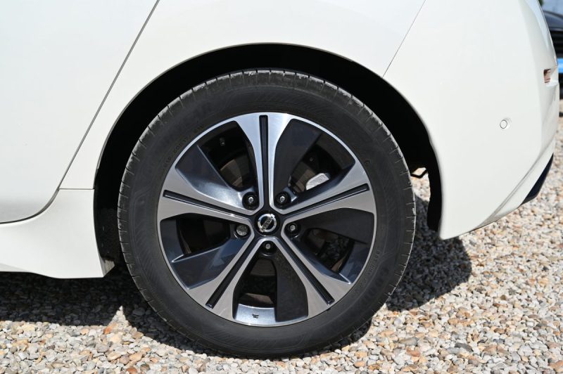 NISSAN LEAF II 40KW 150CV TEKNA 06/2020