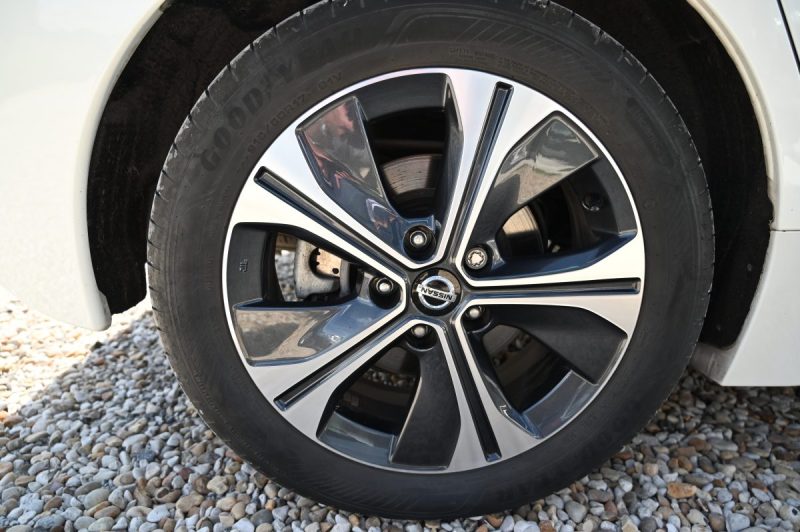 NISSAN LEAF II 40KW 150CV TEKNA 06/2020