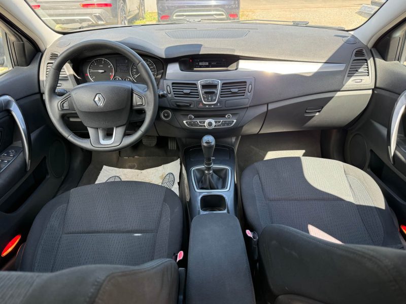 RENAULT LAGUNA III 1.5 DCI 110 AUTHENTIQUE  2009