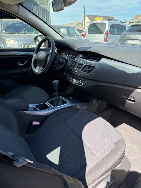 RENAULT LAGUNA III 1.5 DCI 110 AUTHENTIQUE  2009