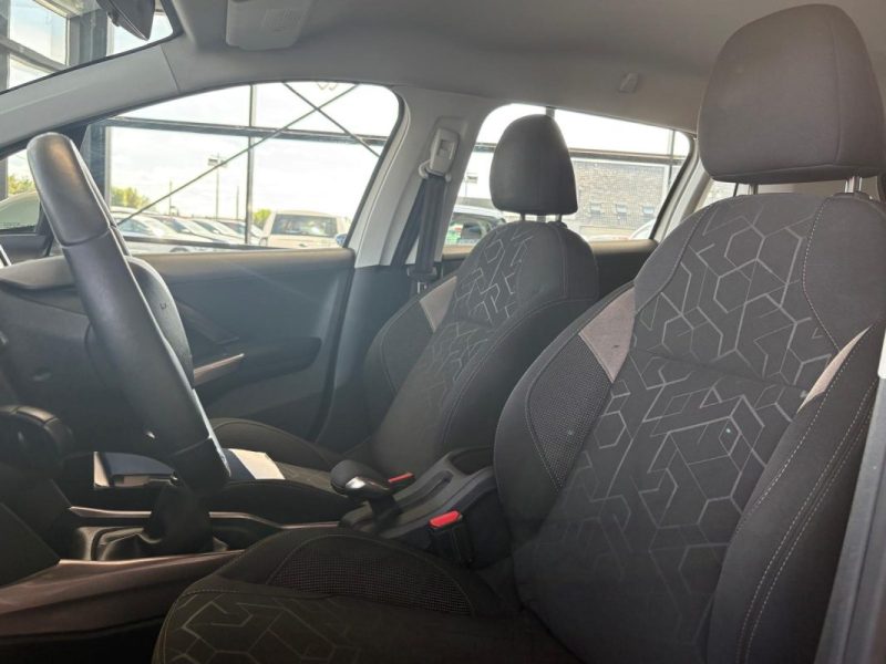 🔹 Peugeot 2008 1.6 HDI 92 Ch Active❄️ Climatisation📱 Bluetooth🛡️ Garantie 6 mois