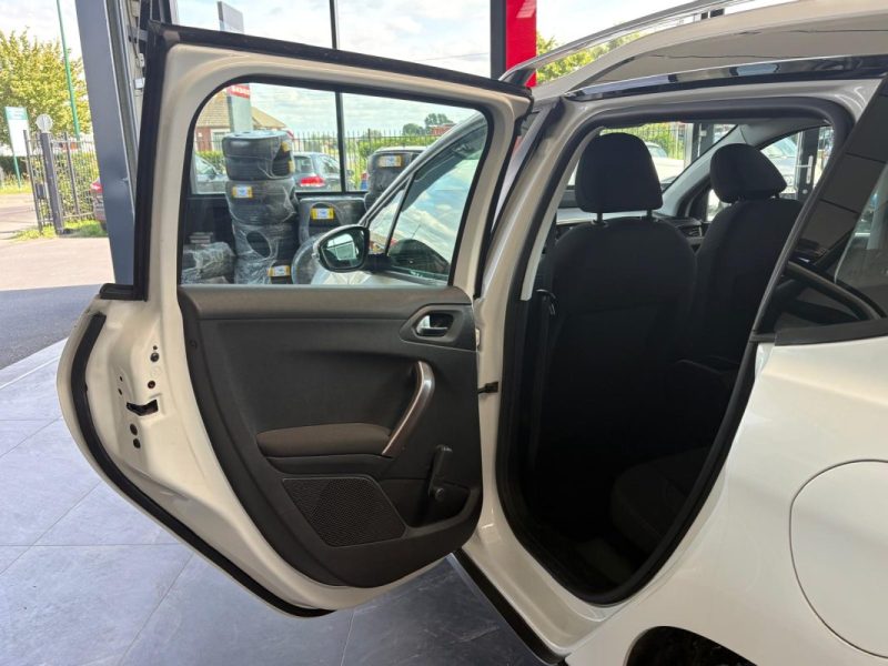 🔹 Peugeot 2008 1.6 HDI 92 Ch Active❄️ Climatisation📱 Bluetooth🛡️ Garantie 6 mois