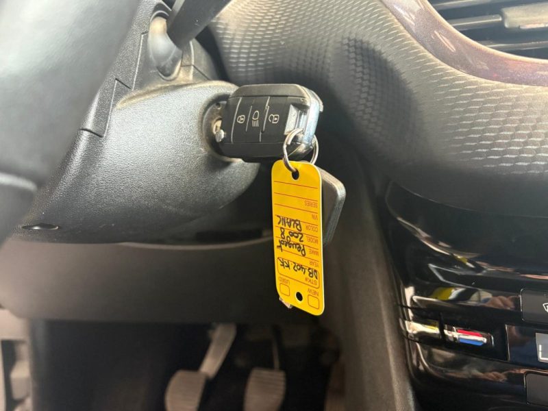 🔹 Peugeot 2008 1.6 HDI 92 Ch Active❄️ Climatisation📱 Bluetooth🛡️ Garantie 6 mois
