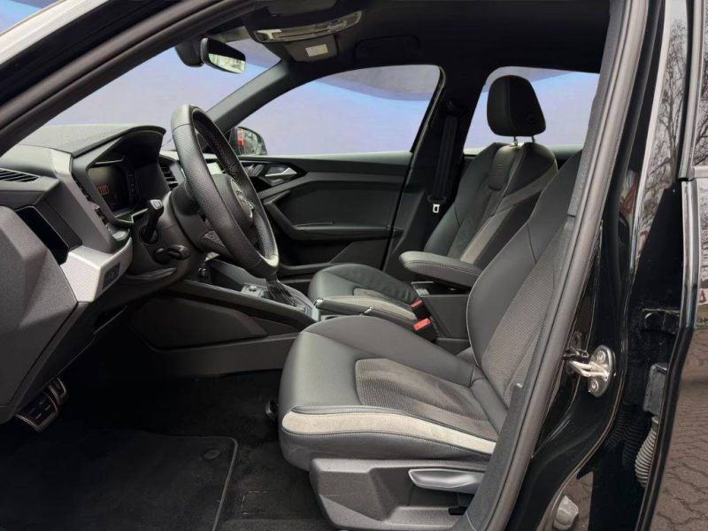 AUDI A1 SPORTBACK 30 TFSI S LINE LED NAVI SHZ MMI APS+ 2022